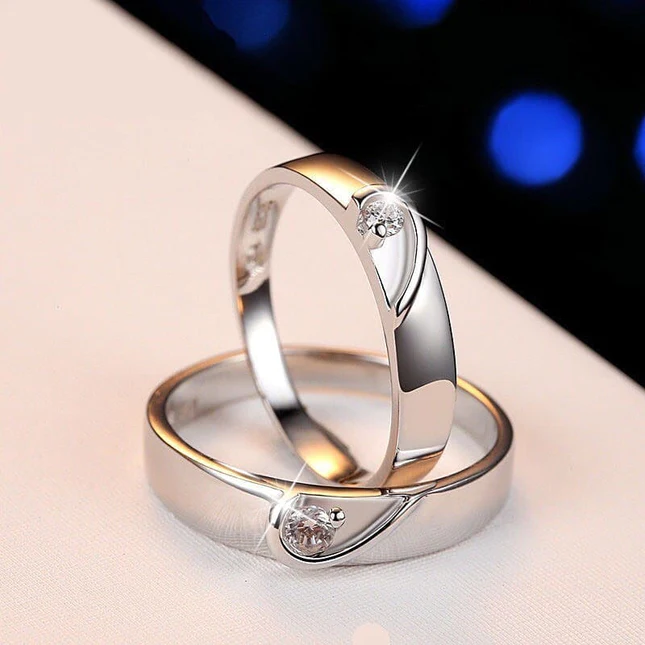 Matching Promise Rings as a Sign of Unity